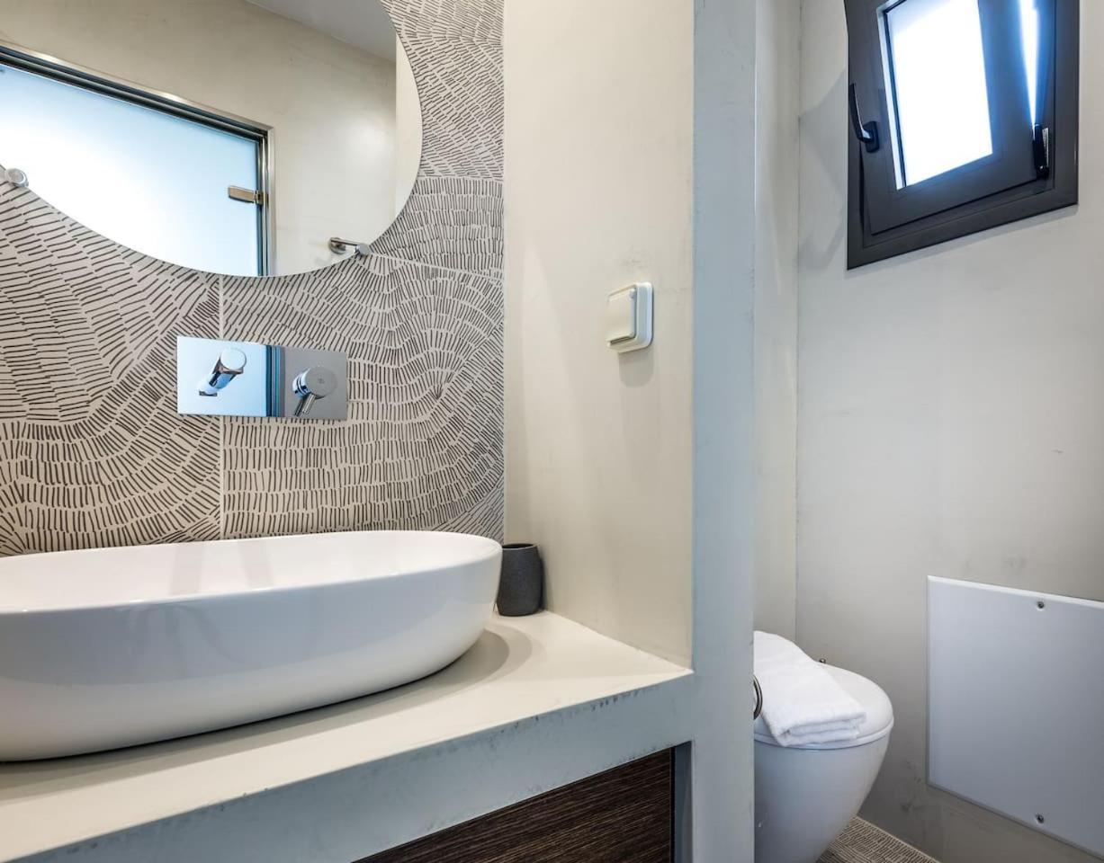 Apartament Syntagma Modern New Flat, Large Balcony With View Ateny Zewnętrze zdjęcie